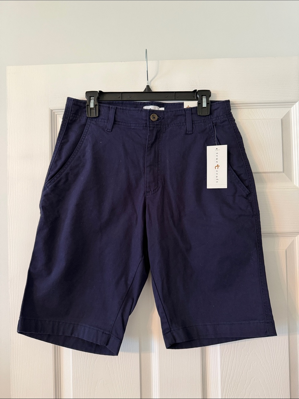 True Craft Navy Flat-Front Men's Shorts size 31W brand new see all photos